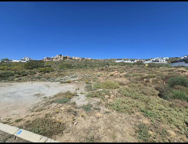 LAND FOR SALE IN DA GAMA BAY